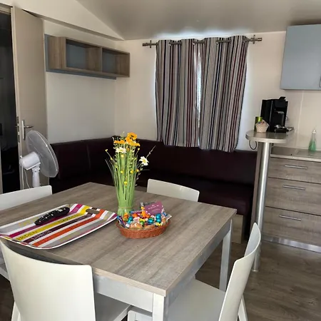 Campsite Mobilhome Avengers Du Ried Boofzheim